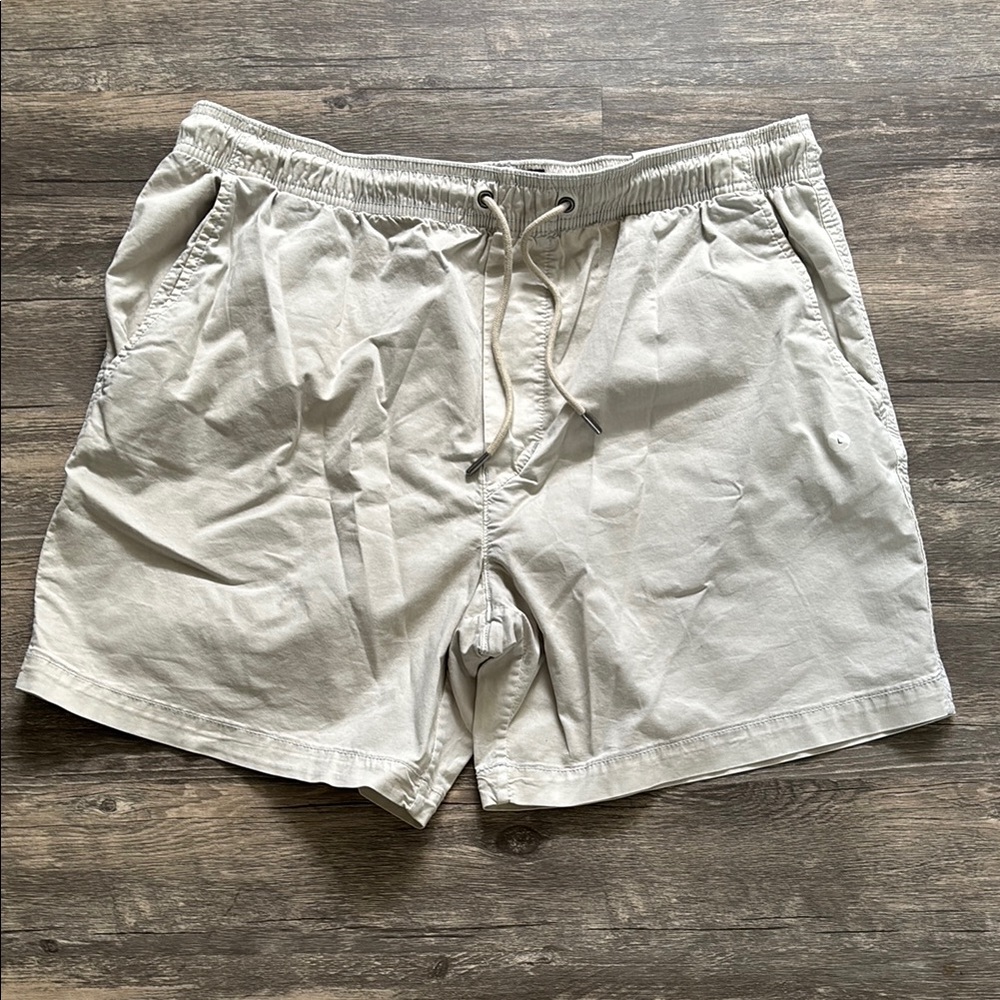Casual Light khaki Drawstring Shorts. Above the knees.